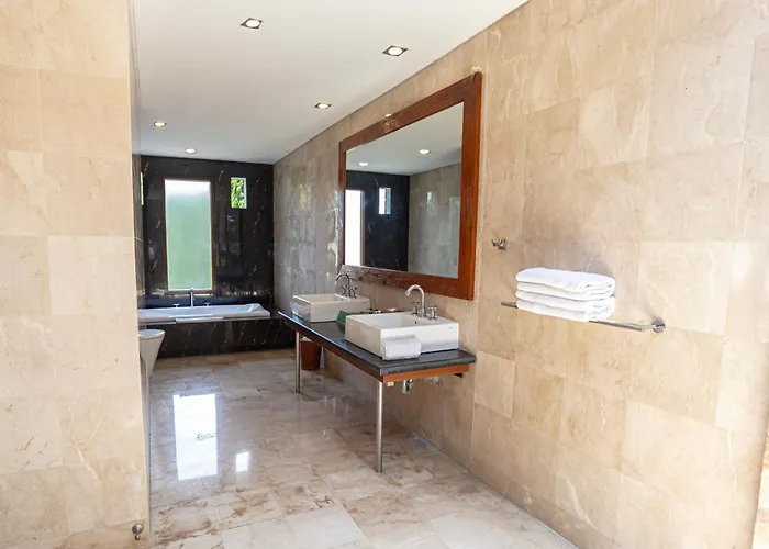 Resort Abi Bali And 4*